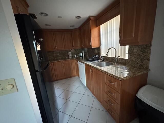 KINGS POINT FLANDERS CONDOS - Residential