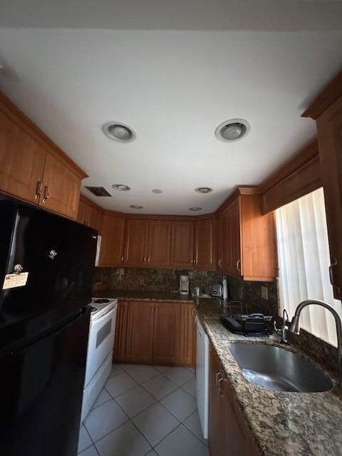 KINGS POINT FLANDERS CONDOS - Residential