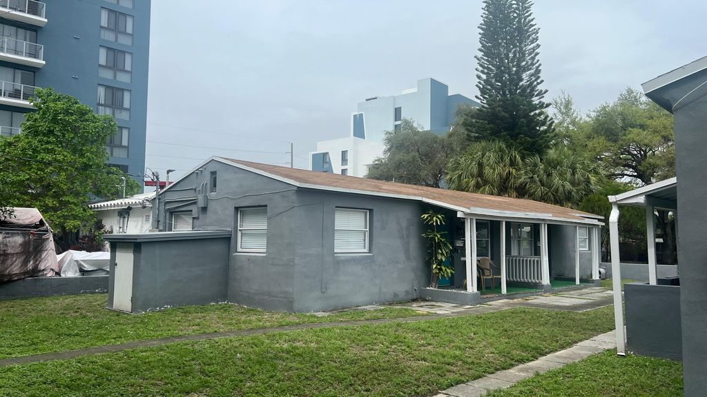 Photo of 2034 Taylor Street, Hollywood, FL 33020 (MLS # B26003608)