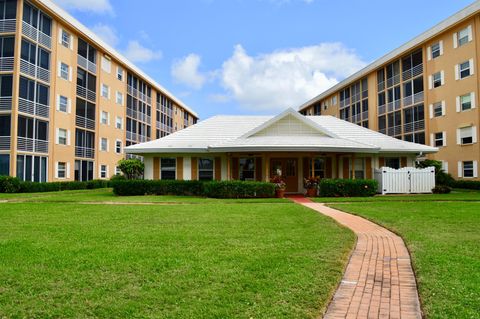 A home in North Palm Beach