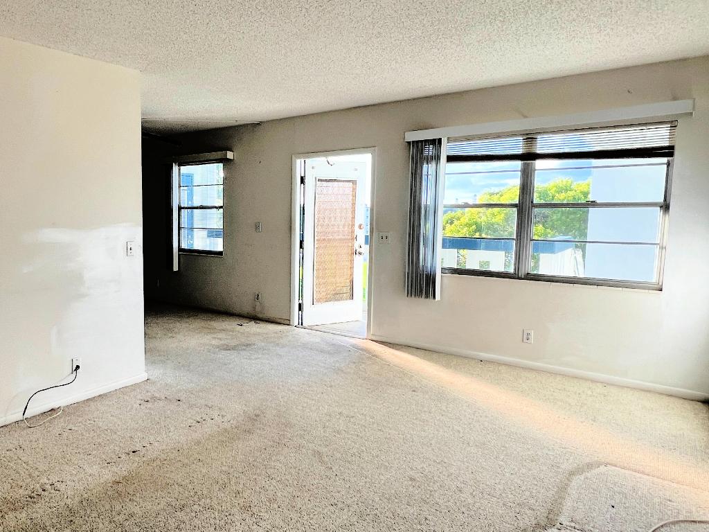 LINCOLN AT CENTURY VILLAGE CONDO - Residential