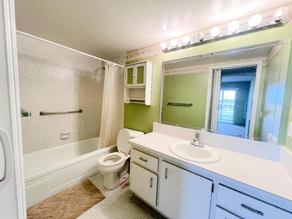 LINCOLN AT CENTURY VILLAGE CONDO - Residential