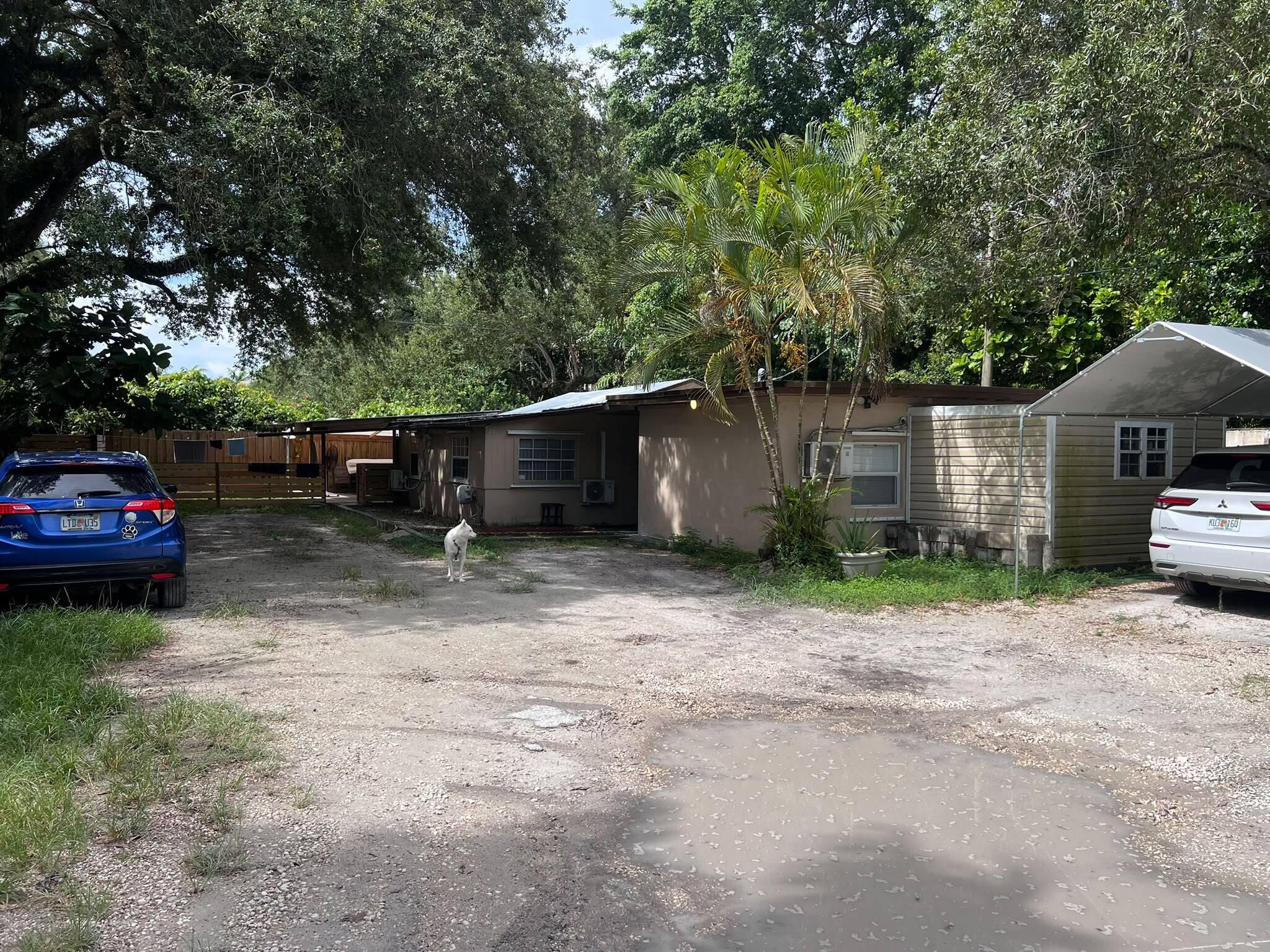 4100 N 32nd Court
