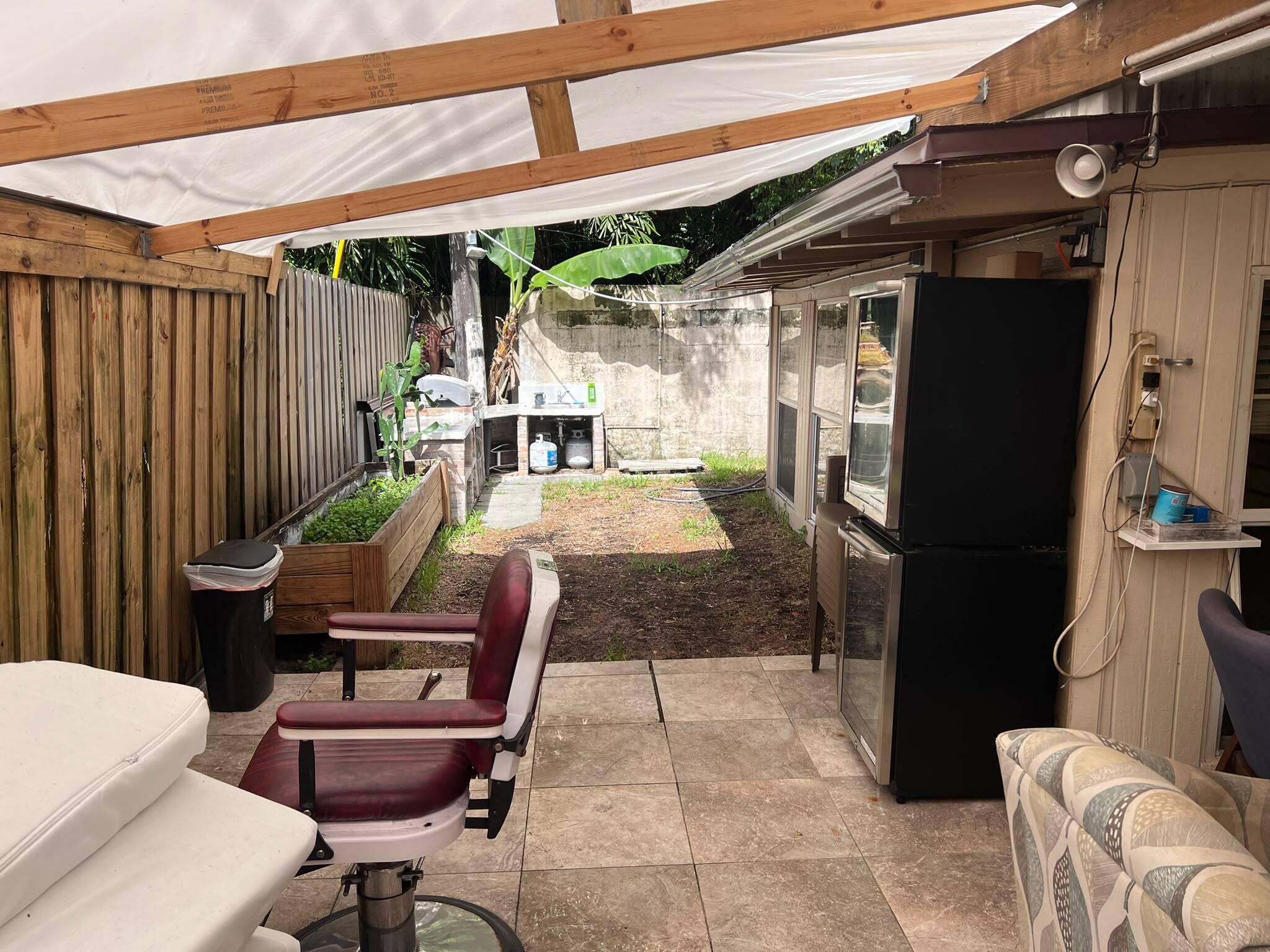 4100 N 32nd Court