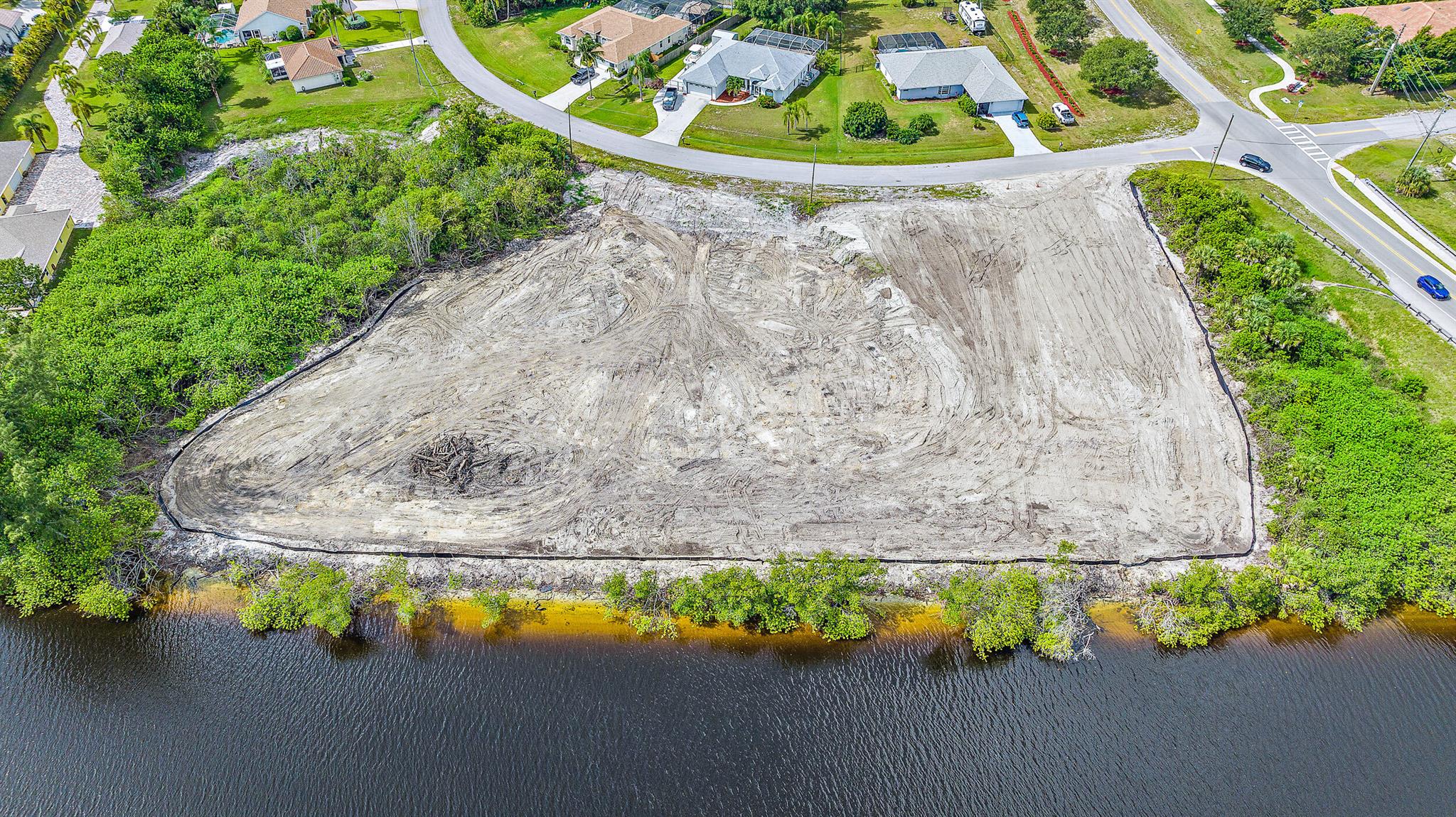 View photos, virtual tours, details... 2803 SE Peru Street