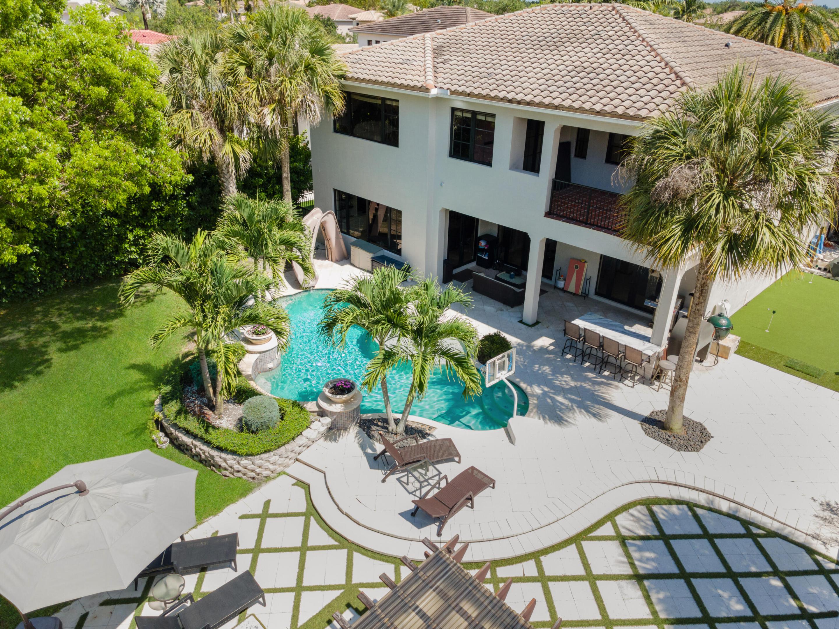 9521 Eden Manor
