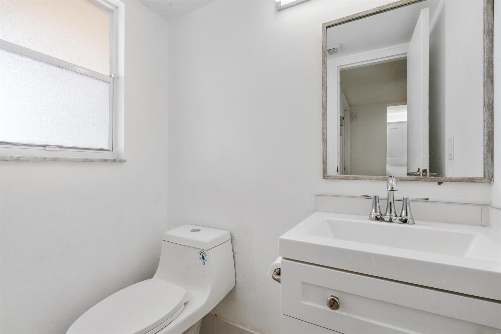 POINCIANA PLACE COND 1,2, - Residential
