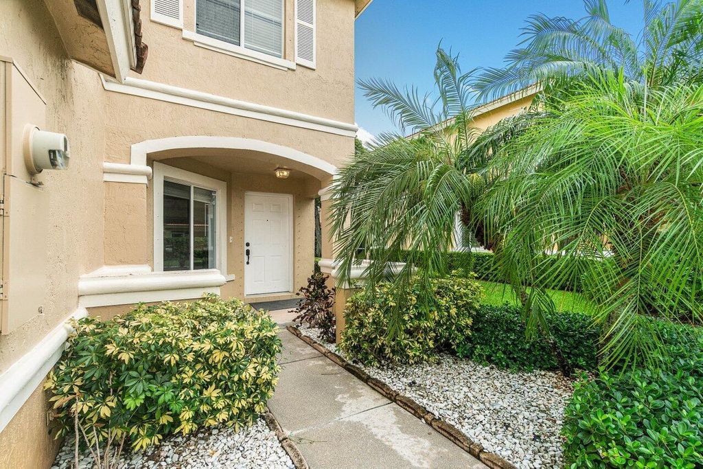 Photo of 1611 Cetona Drive, Boynton Beach, FL 33436 (MLS # R11105303)
