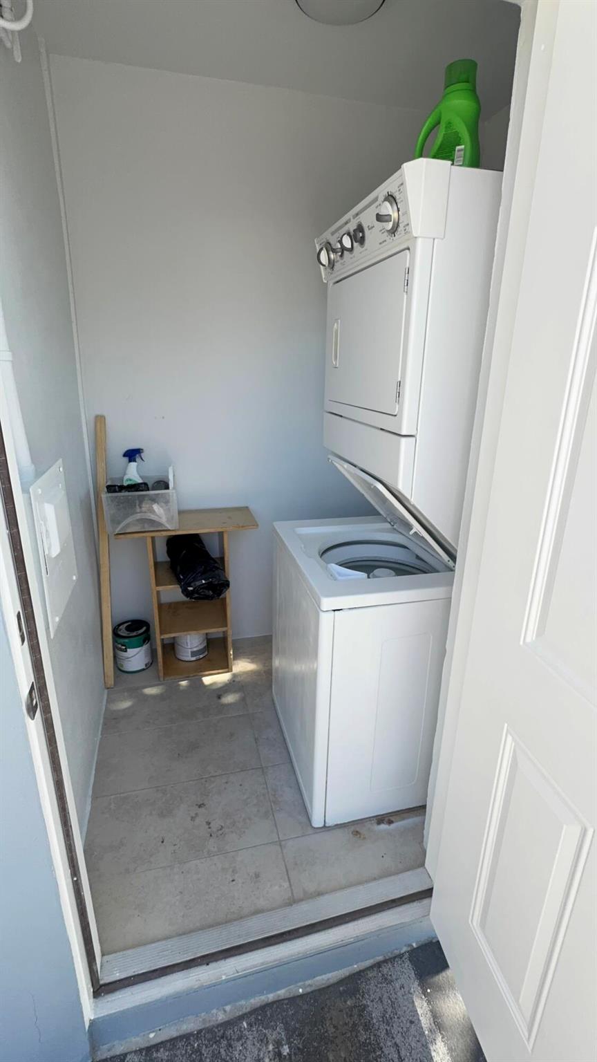 DELRAY TOWN OF - Residential