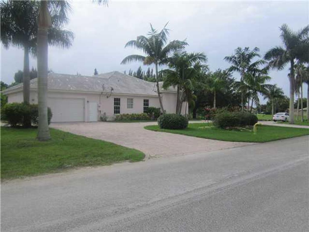 Photo of 16730 Griffin Road, Southwest Ranches, FL 33331 (MLS # F10416169)