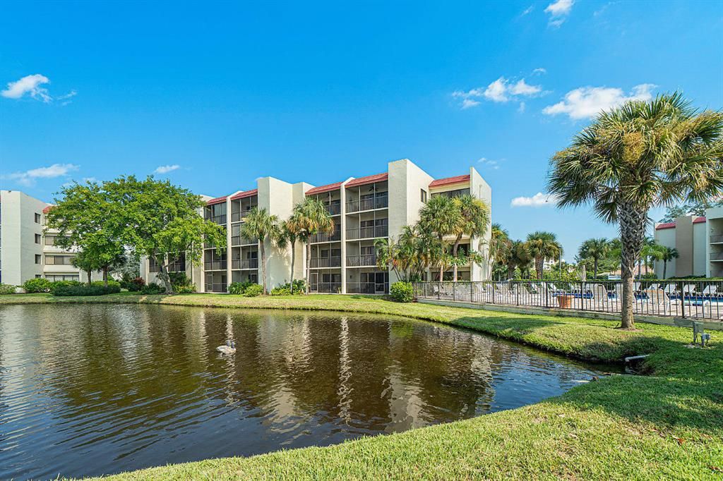 Photo of 1605 S Us Highway 1 #B205, Jupiter, FL 33477 (MLS # R10713758)