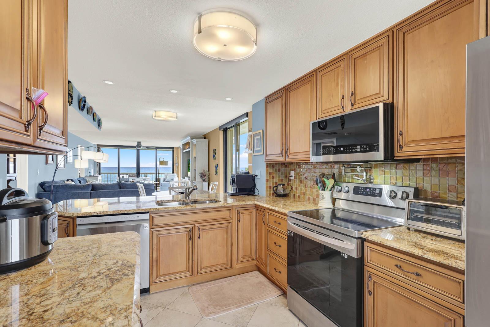 OCEANA SOUTH CONDOMINIUM - Residential