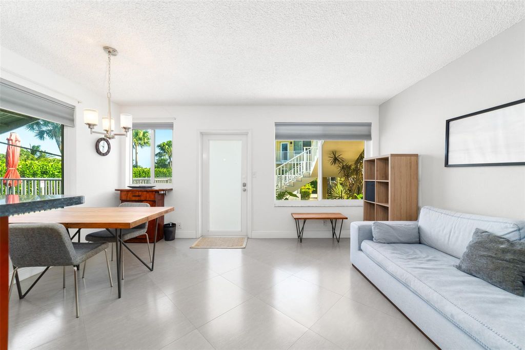 Photo of 3912 NE 22nd Avenue #B4, Fort Lauderdale, FL 33308 (MLS # F10502920)