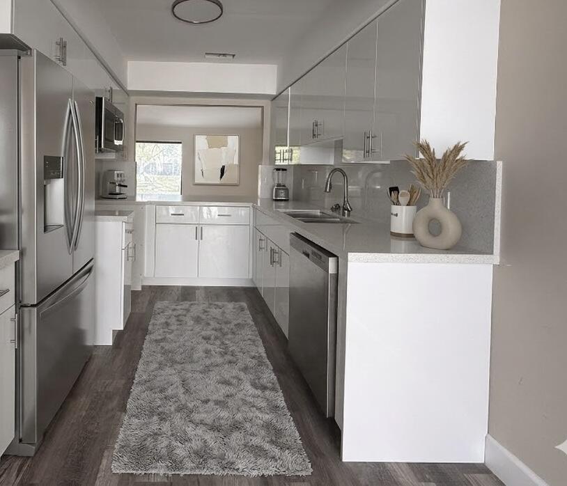 Everglades Sugar & Land C - Residential Lease