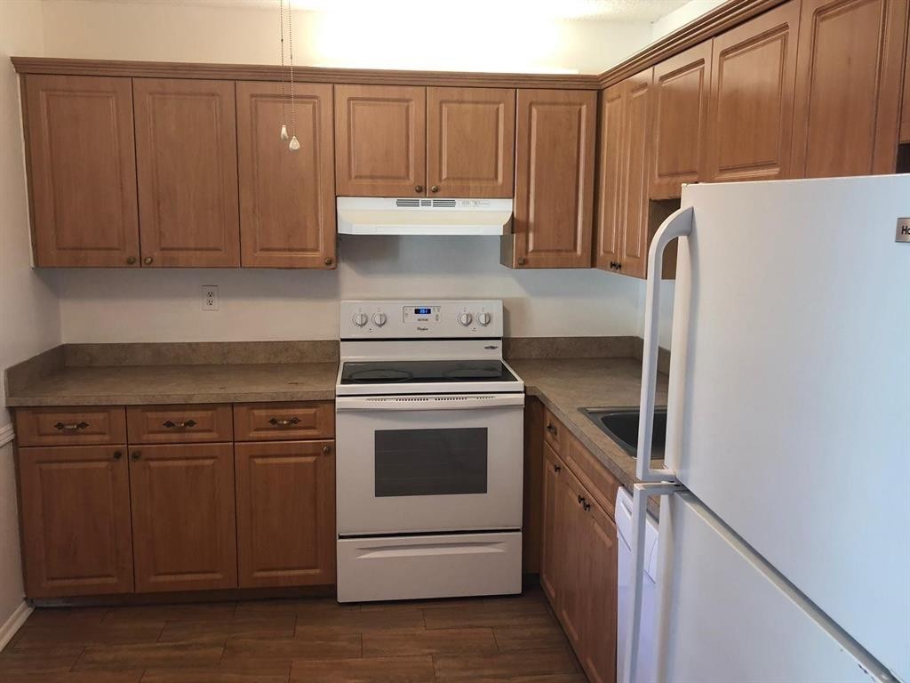 COURTYARDS OF BROWARD - Residential