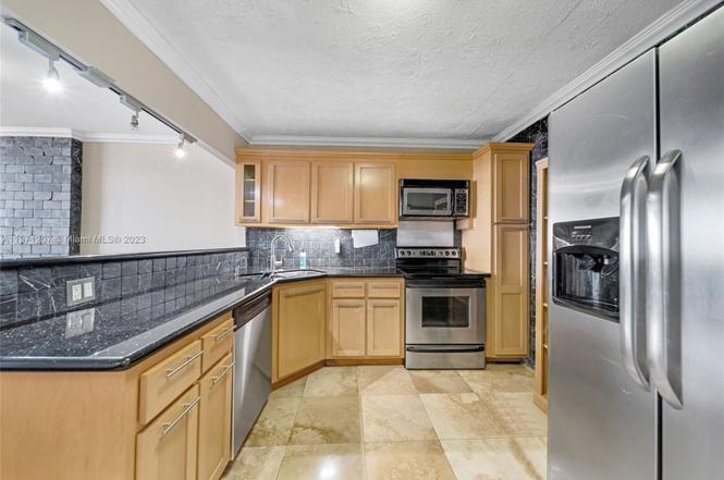Commodore Plaza Condo - Residential Lease