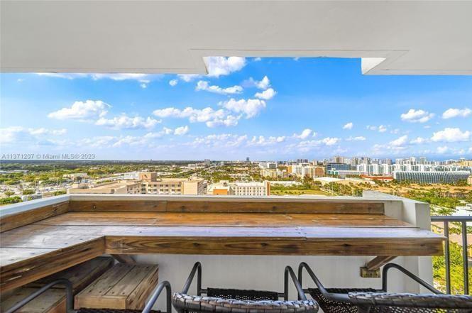 Commodore Plaza Condo - Residential Lease