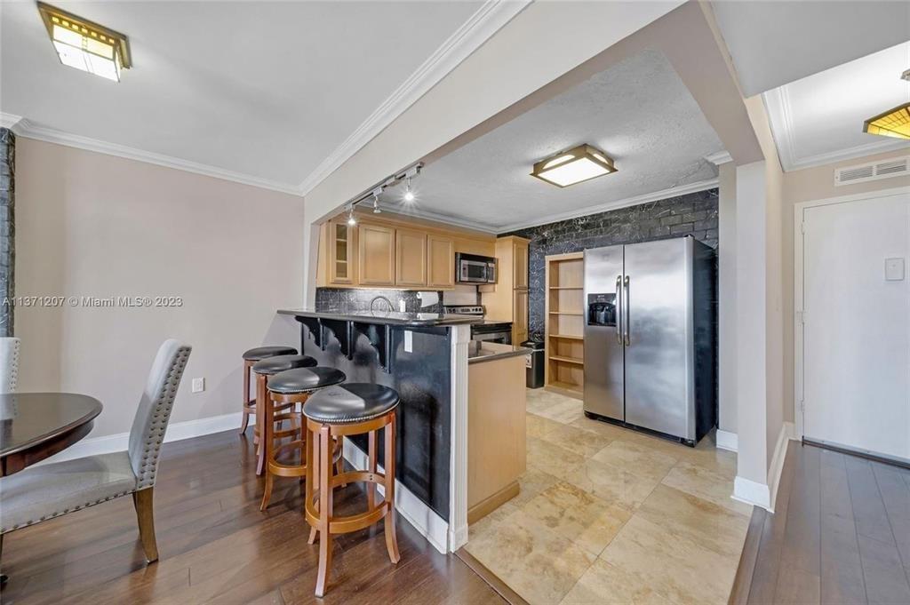 Commodore Plaza Condo - Residential Lease