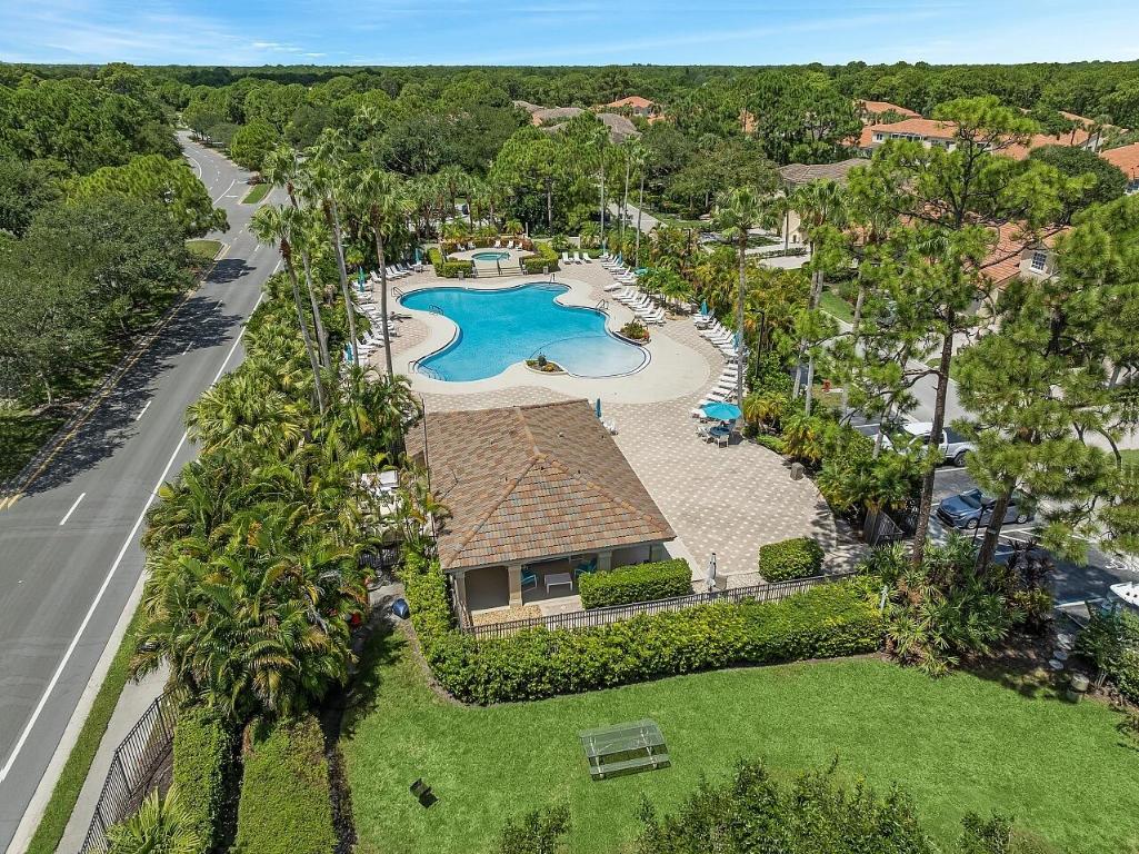 CASTLE PINES CONDOMINIUM - Residential