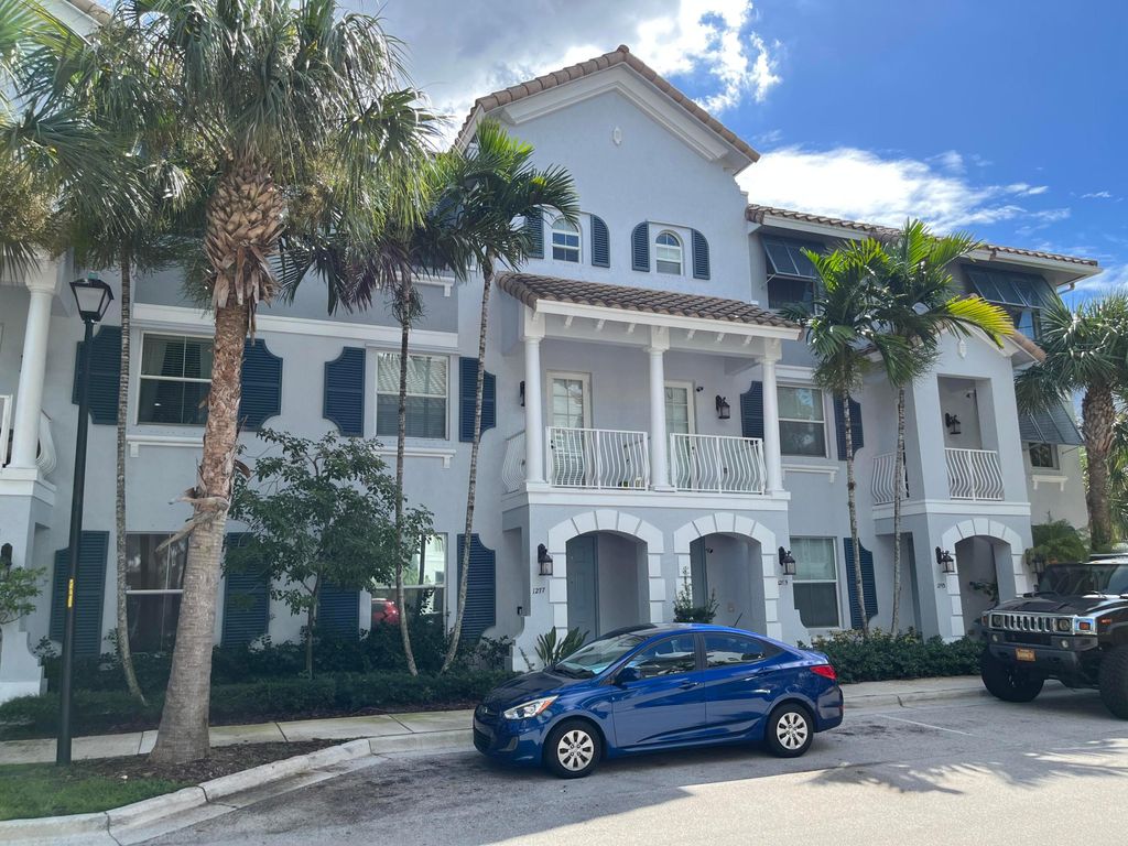 Photo of 1277 Piazza Antinori, Boynton Beach, FL 33426 (MLS # R10965083)