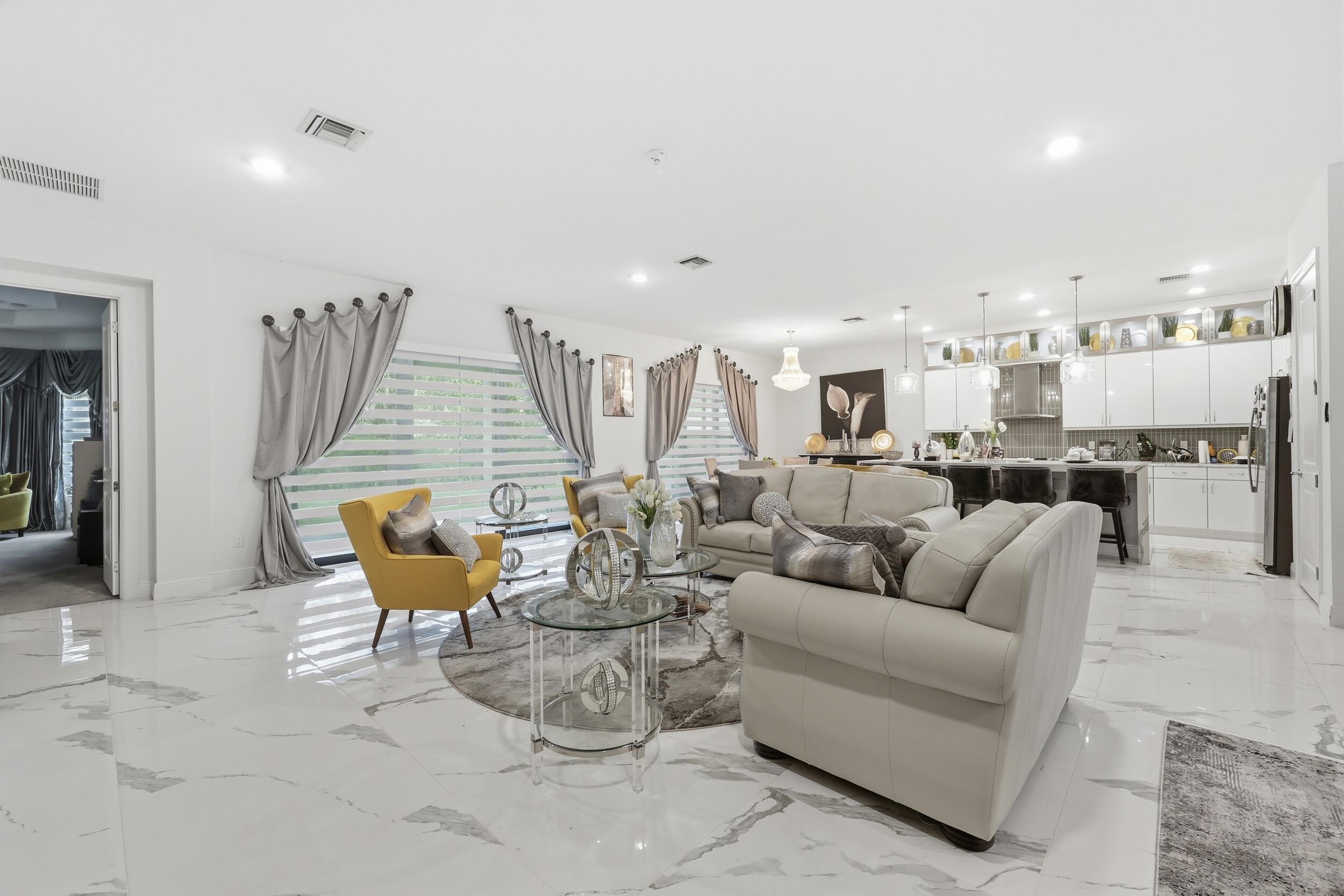 CRESSWIND PALM BEACH - Residential