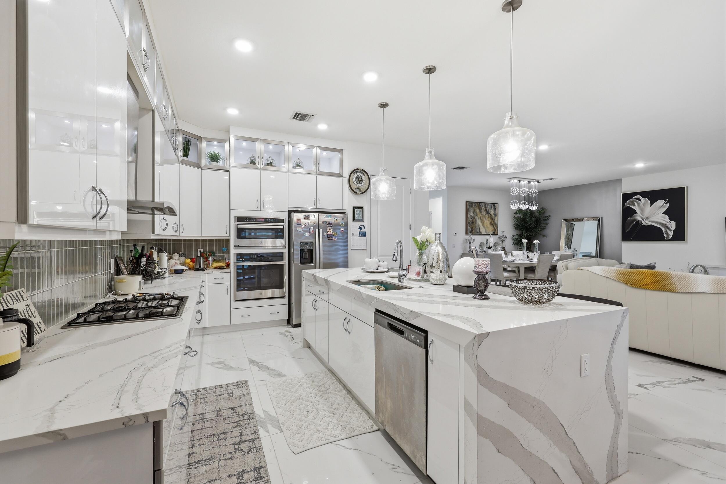 CRESSWIND PALM BEACH - Residential