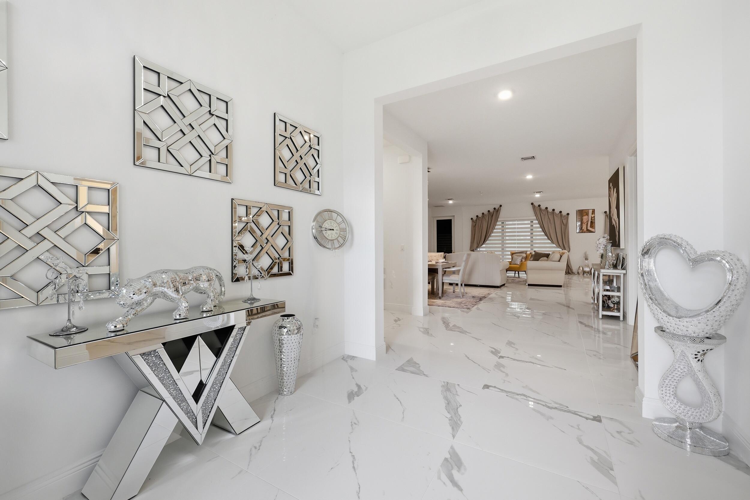 CRESSWIND PALM BEACH - Residential