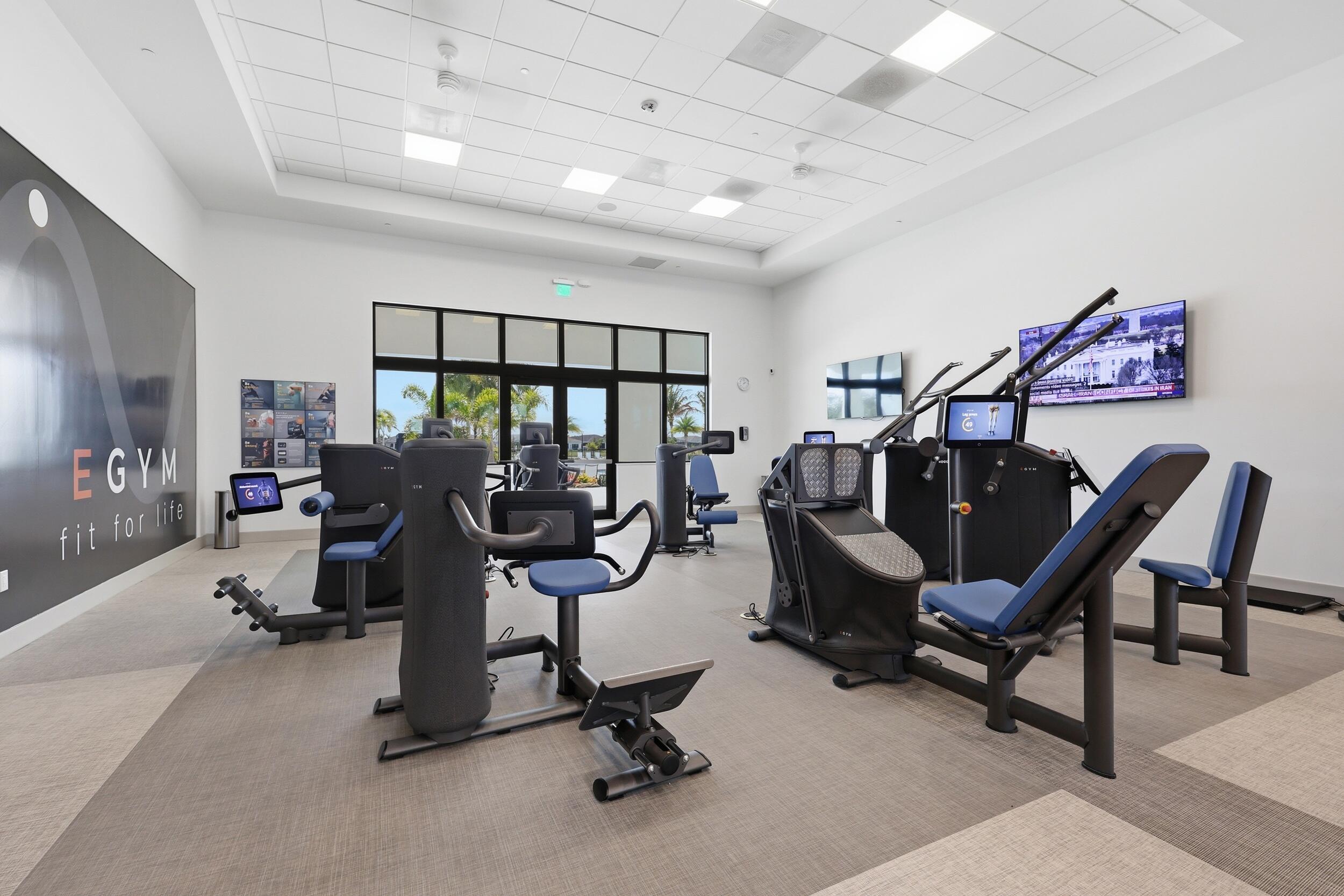 CRESSWIND PALM BEACH - Residential