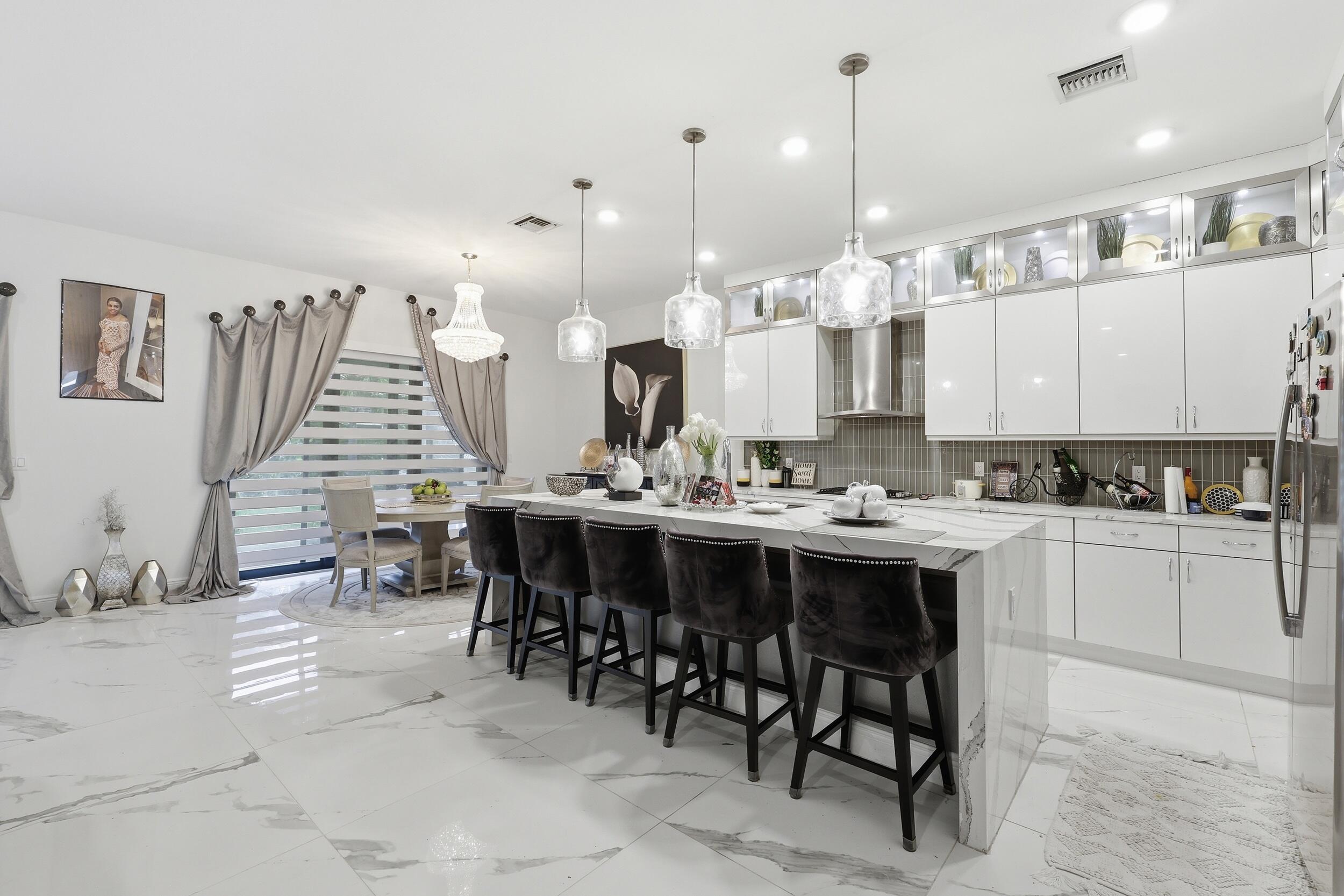 CRESSWIND PALM BEACH - Residential