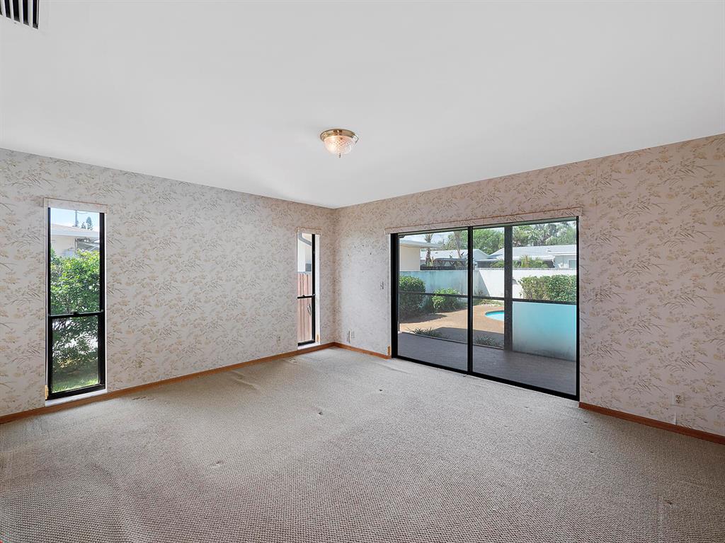 NORTH LAKE WORTH - Residential