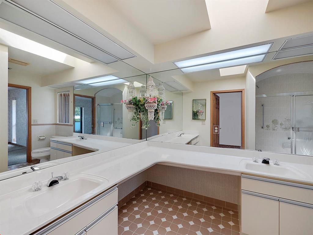 NORTH LAKE WORTH - Residential