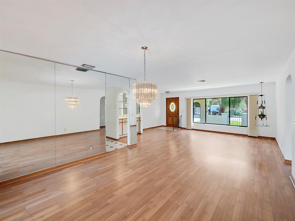 NORTH LAKE WORTH - Residential