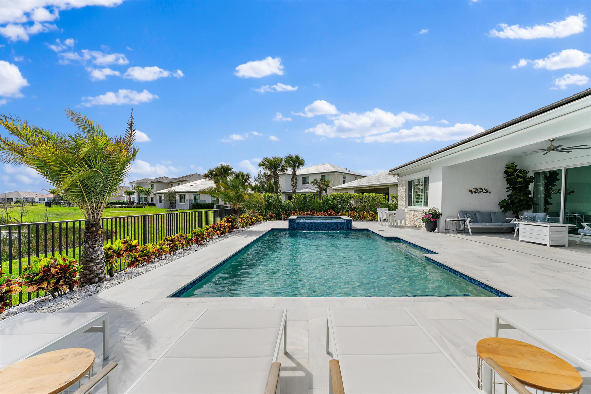 AVENIR SITE PLAN 1 POD - Residential