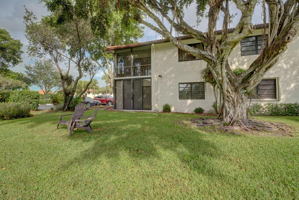 HORIZONS OF BOCA LAGO CONDO - Residential