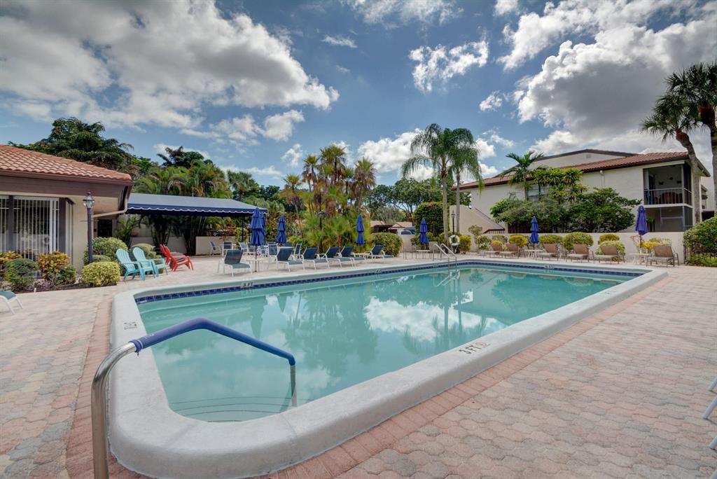 HORIZONS OF BOCA LAGO CONDO - Residential