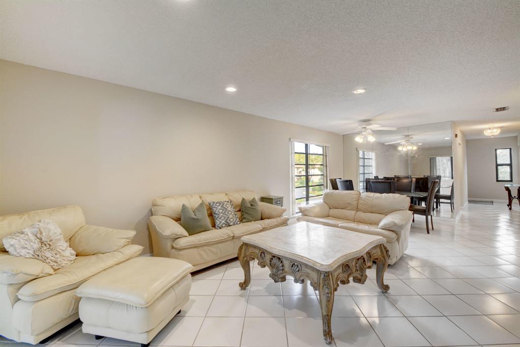 HORIZONS OF BOCA LAGO CONDO - Residential