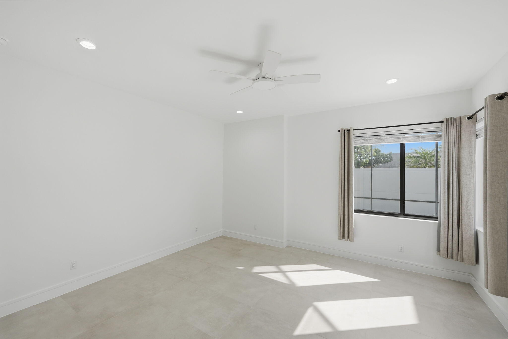 PORT ST LUCIE-SECTION 03- BLK 272 LOT 17 (MAP 34/3 - Residential