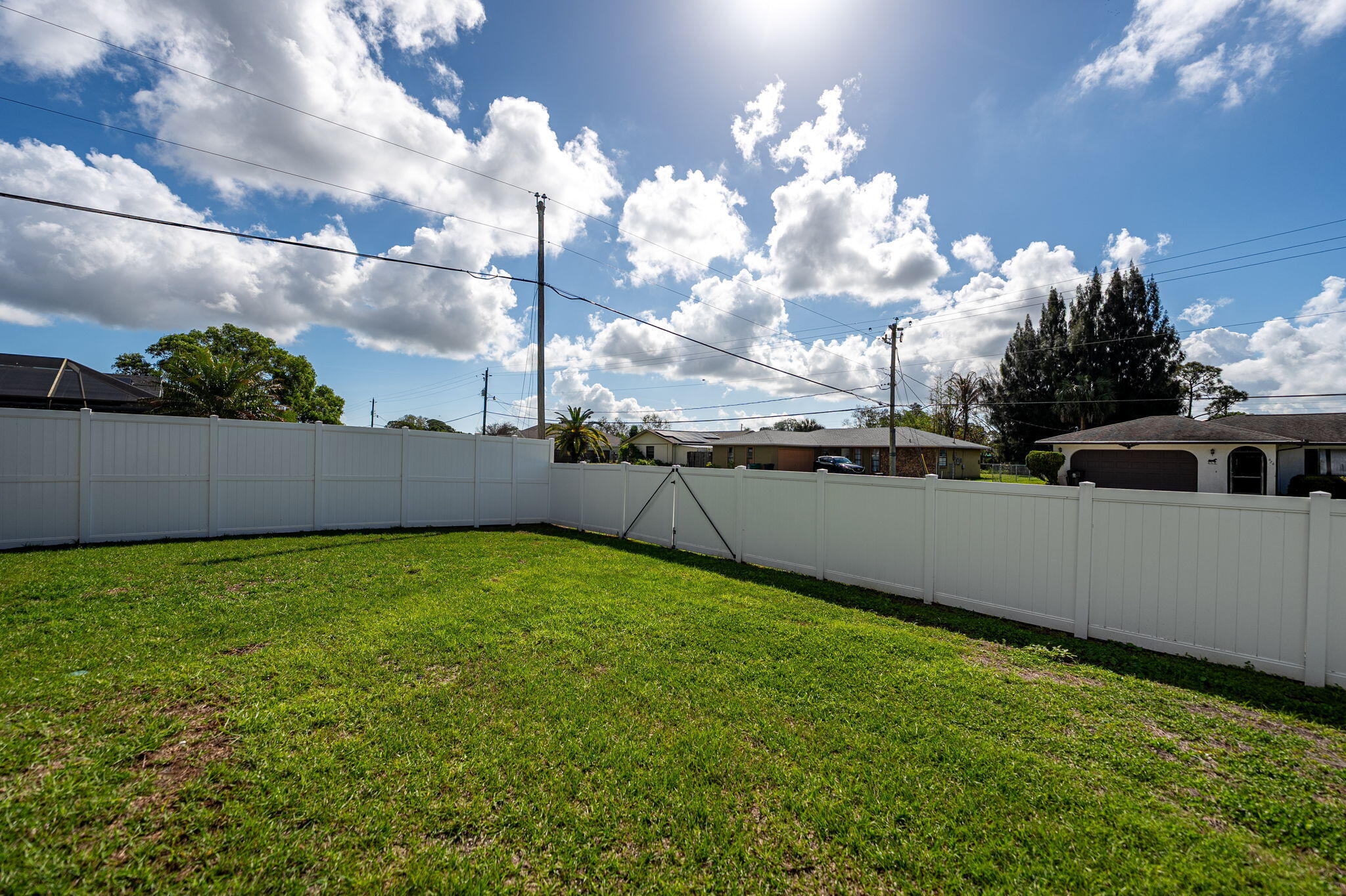 PORT ST LUCIE-SECTION 03- BLK 272 LOT 17 (MAP 34/3 - Residential