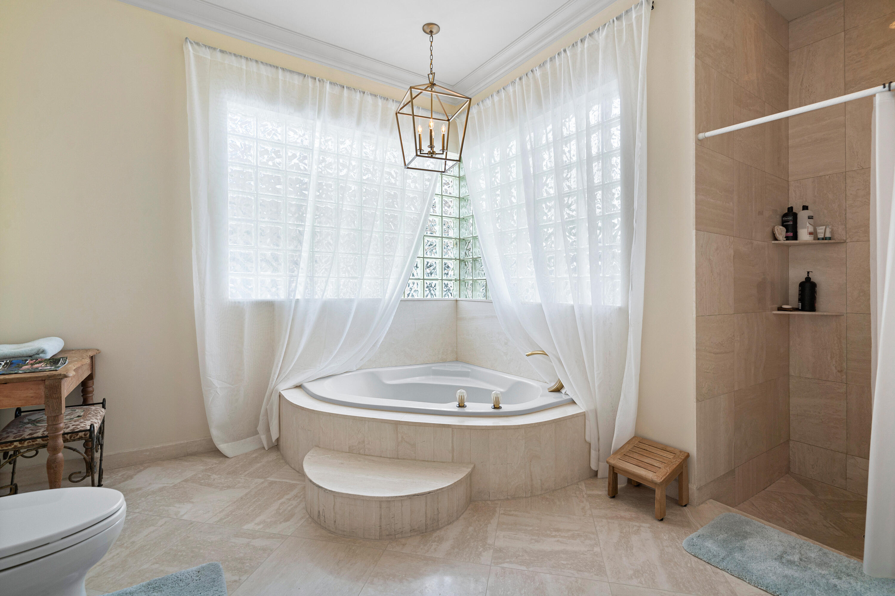 BREAKERS WEST 12 - Residential