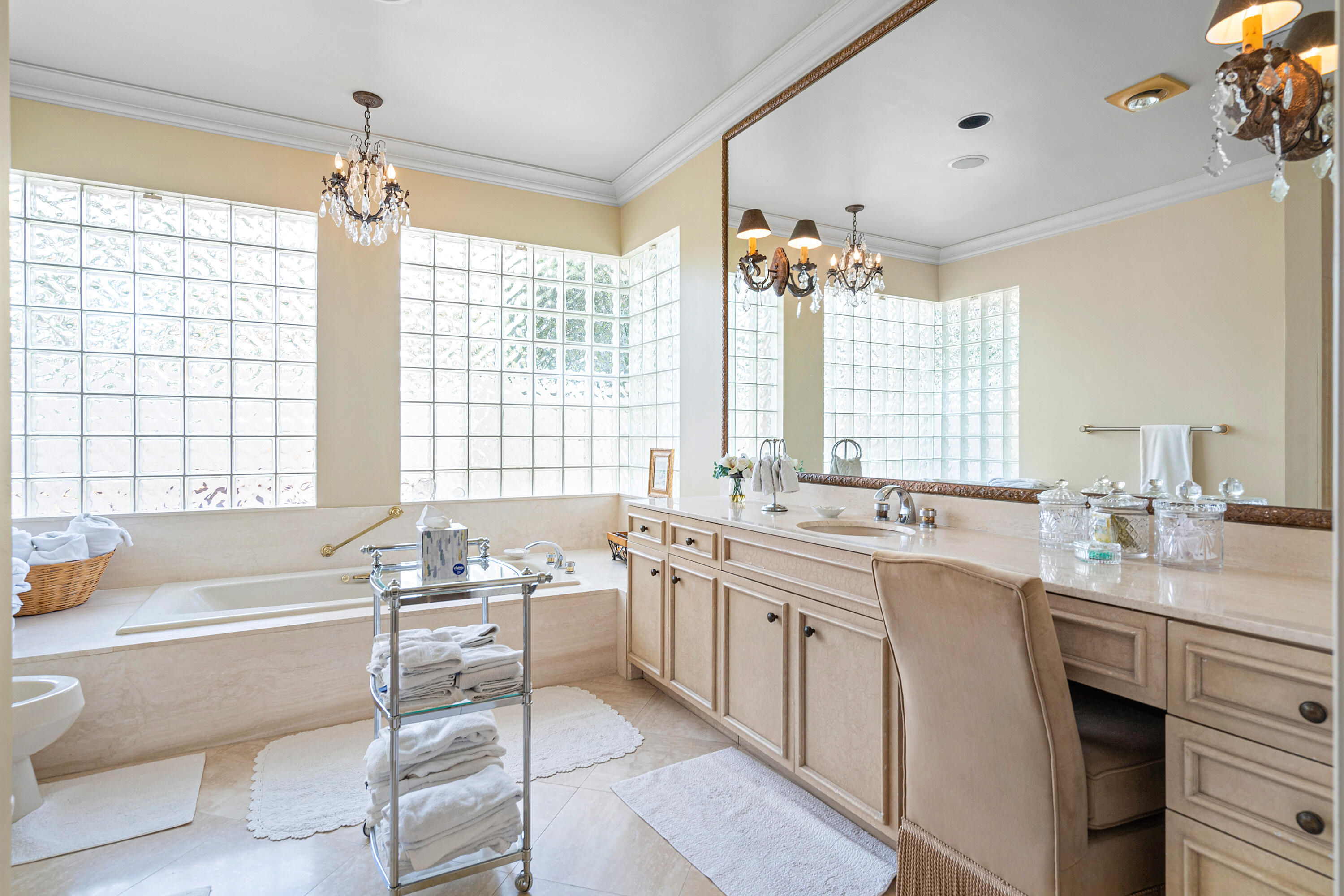 BREAKERS WEST 12 - Residential