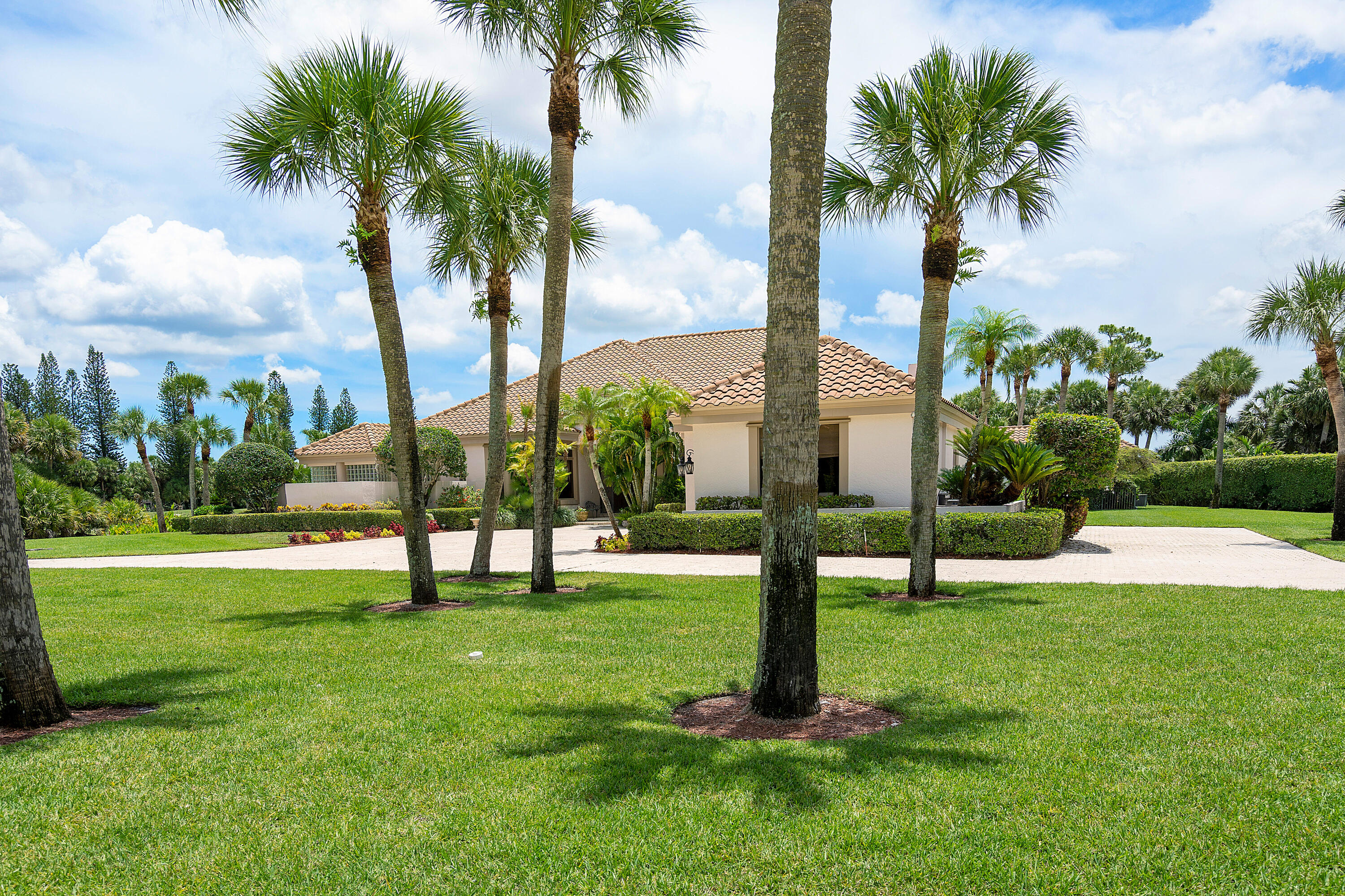 BREAKERS WEST 12 - Residential