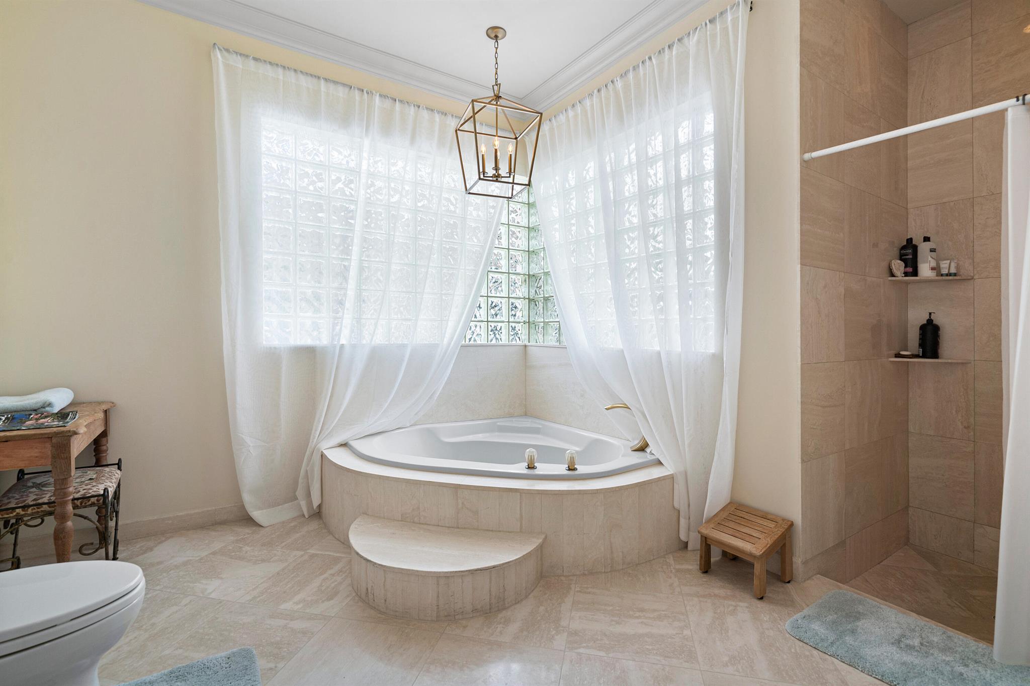 BREAKERS WEST 12 - Residential