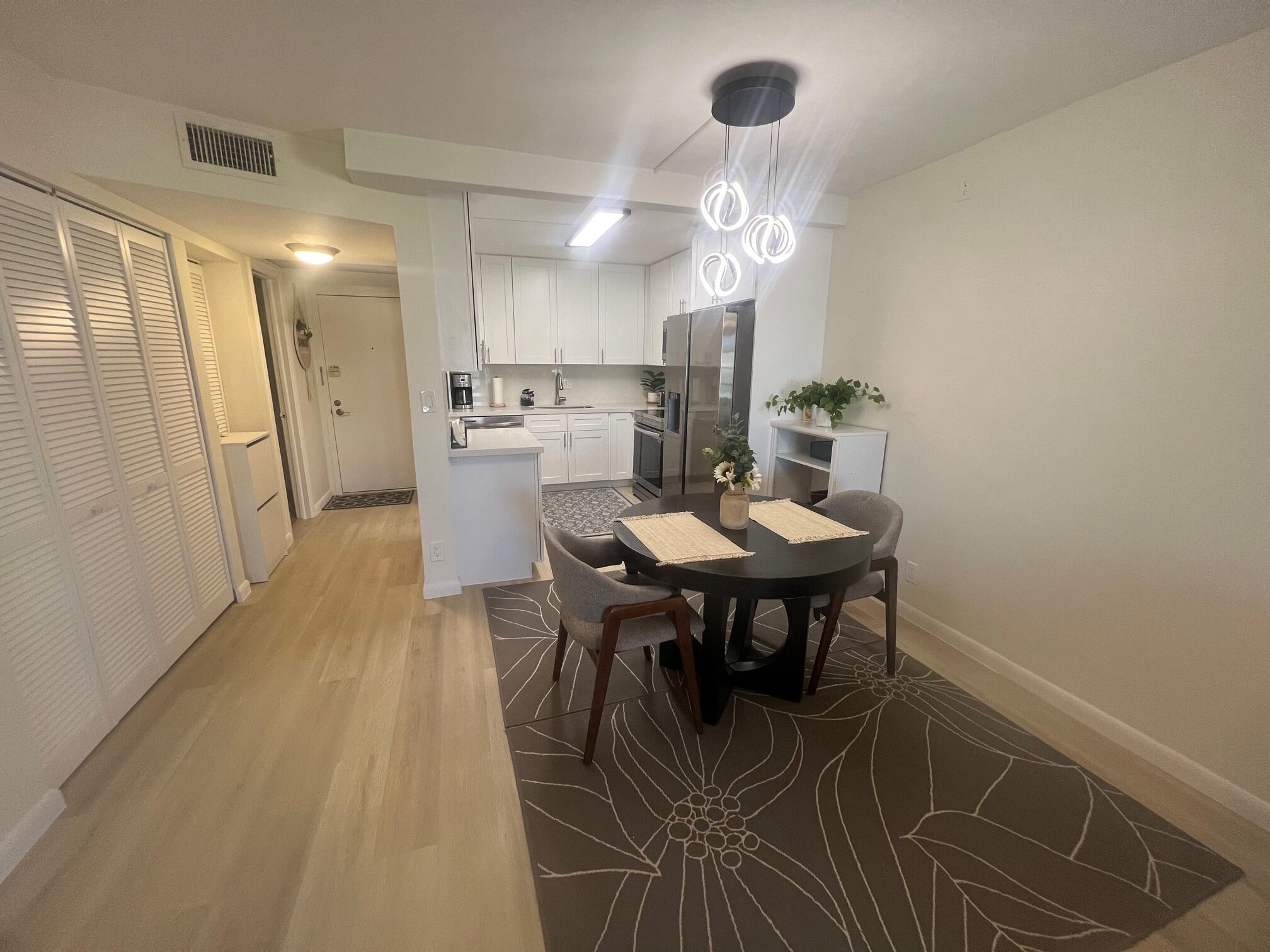 9273 SW 8th Street 416, Boca Raton, FL, 33428/$209,900 3 9273 SW 8th Street 416