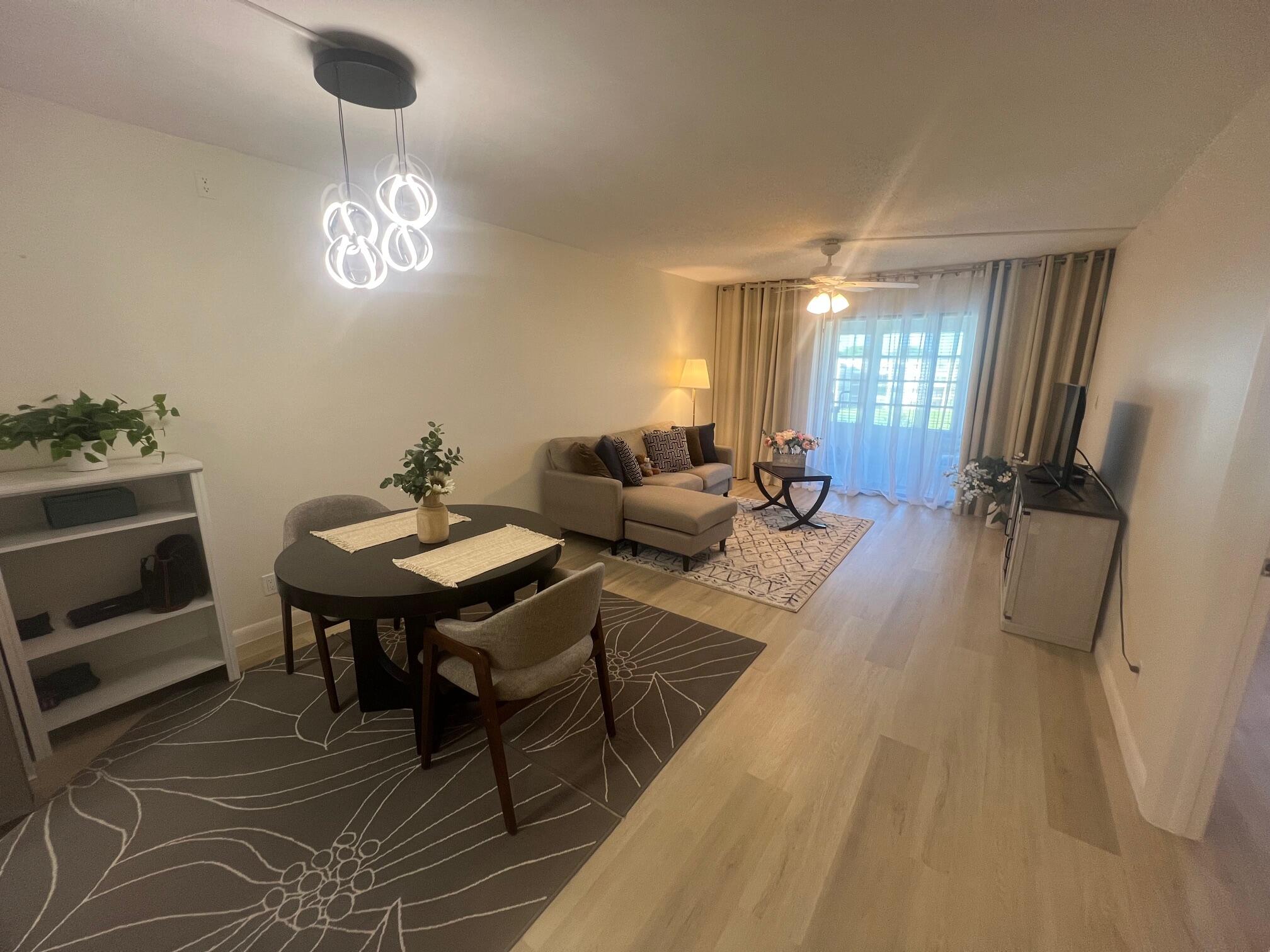 9273 SW 8th Street 416, Boca Raton, FL, 33428/$209,900 4 9273 SW 8th Street 416