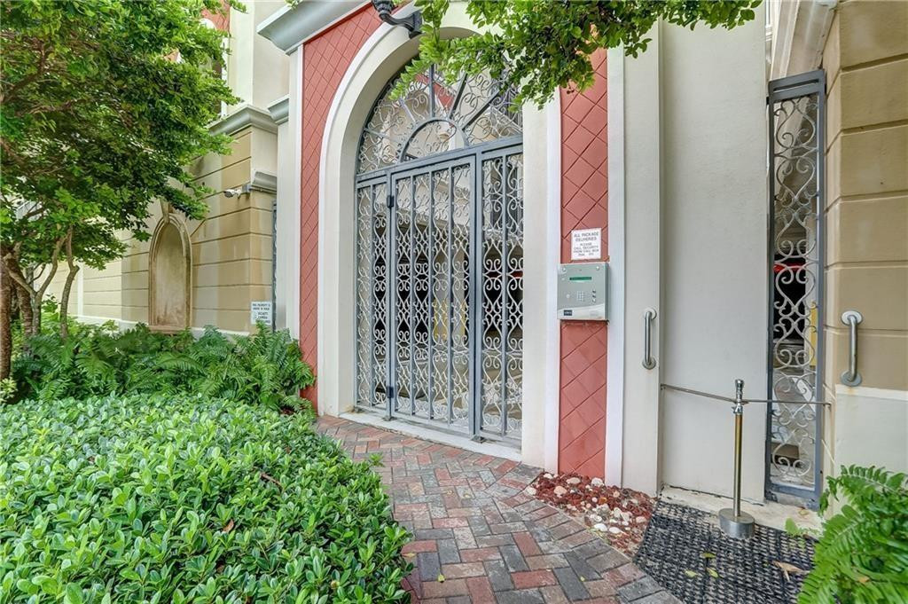 THE FOUNTAINS - Residential