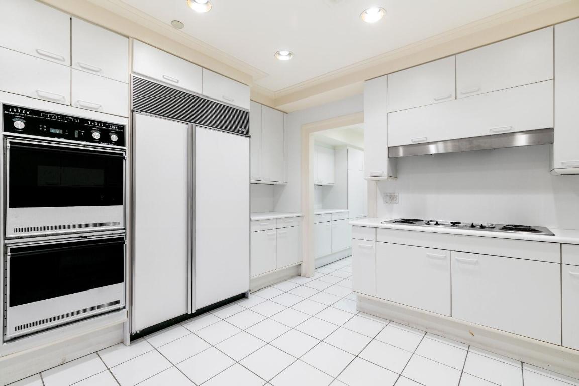 TWO NORTH BREAKERS ROW CONDO - Residential