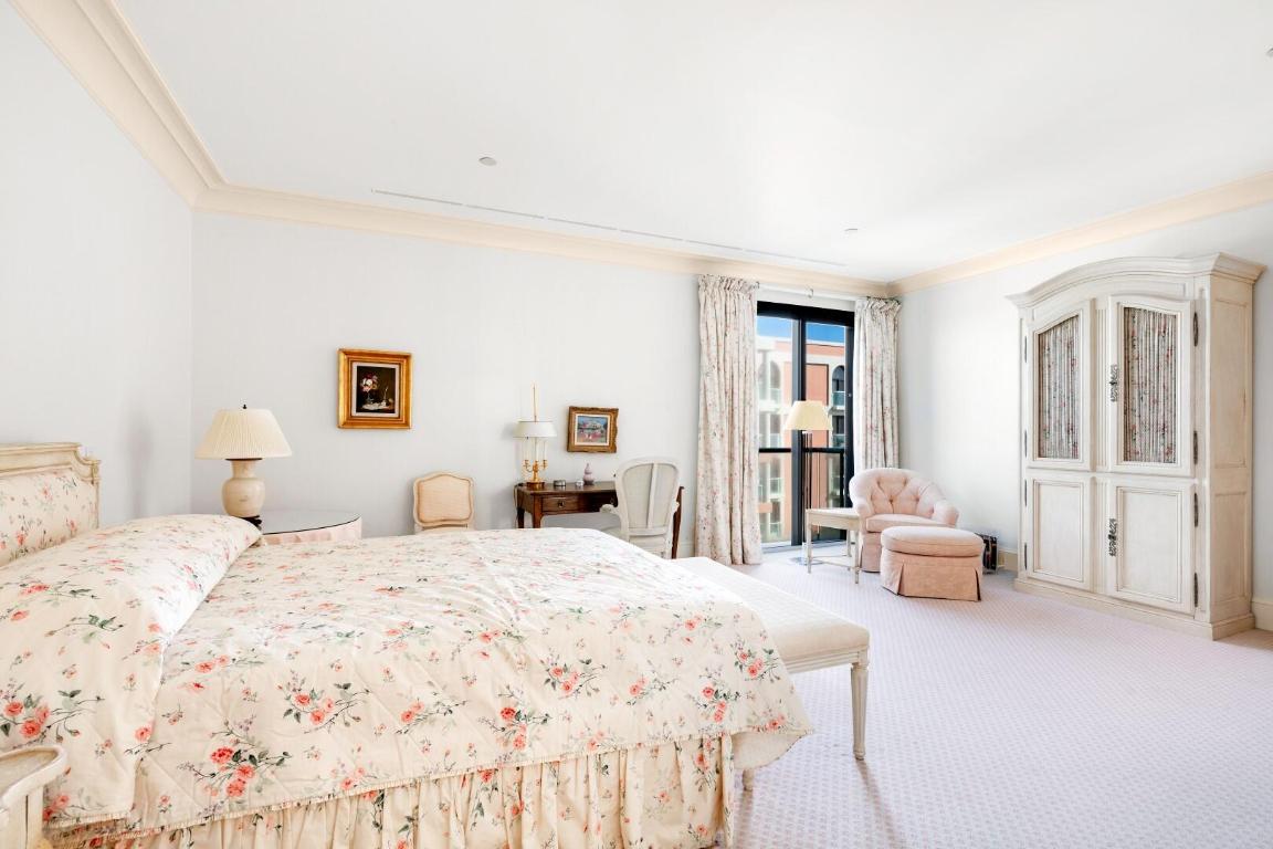 TWO NORTH BREAKERS ROW CONDO - Residential