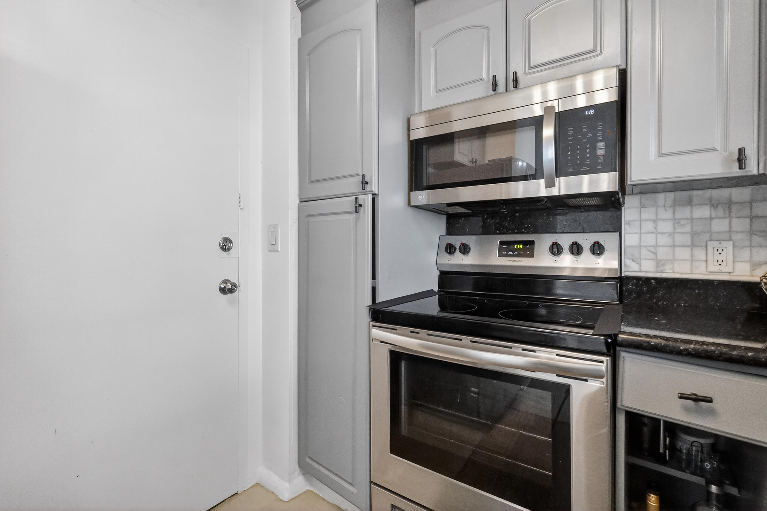 GOLDEN ISLES YACHT CLUB CONDO - Residential