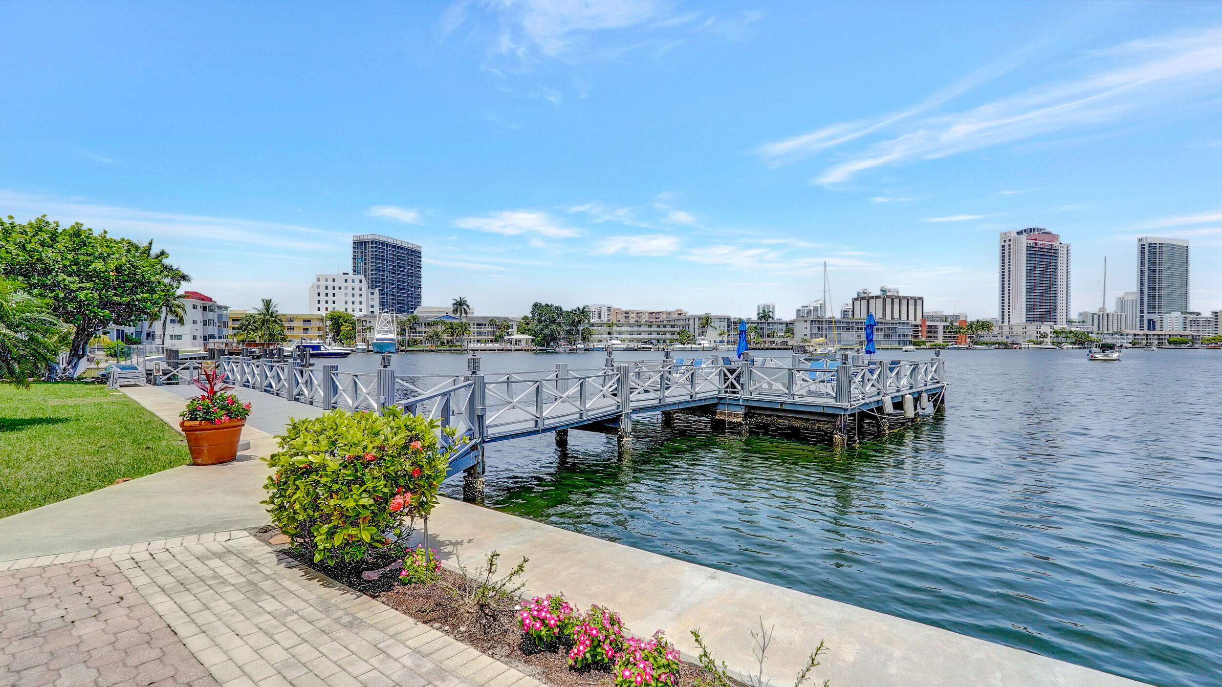 430 Golden Isles Drive 301