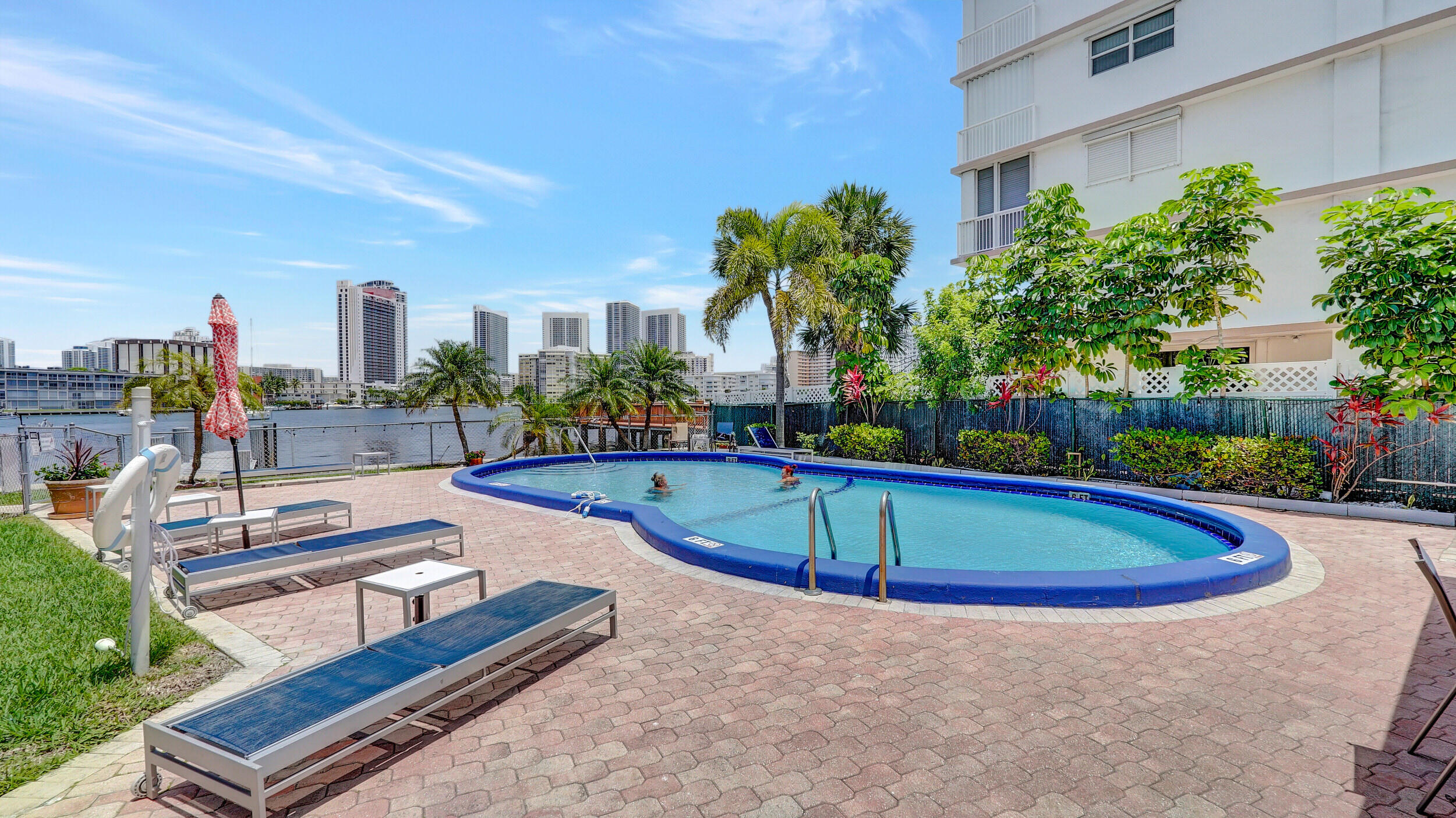 GOLDEN ISLES YACHT CLUB CONDO - Residential
